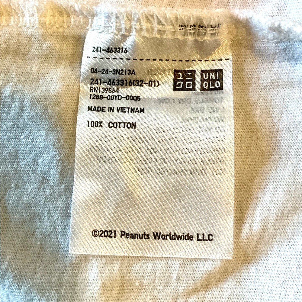 🌱Uniqlo White Snoopy Hawaii Women's Tee - Picture 5 of 6